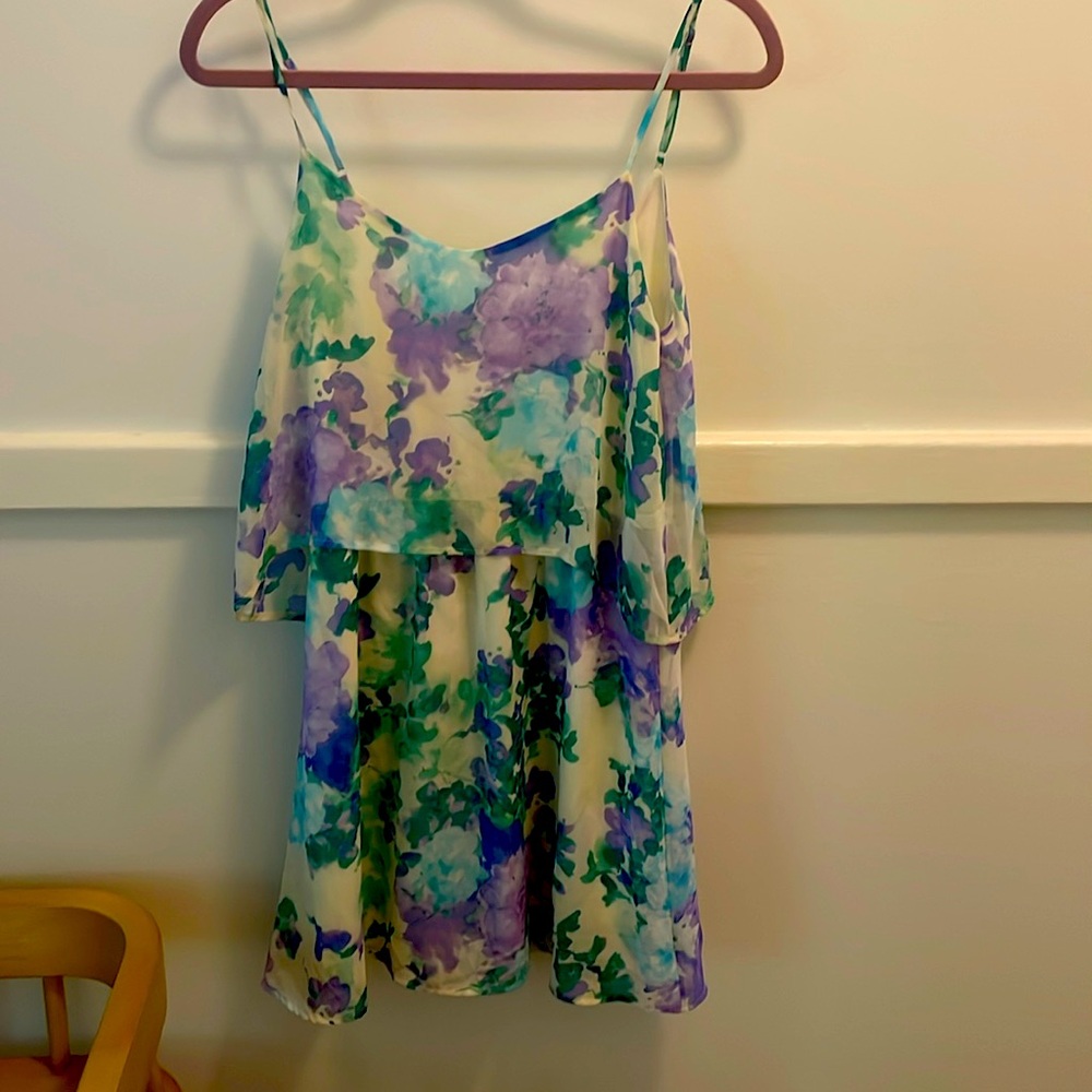 Floral spring dress, excellent condition size M